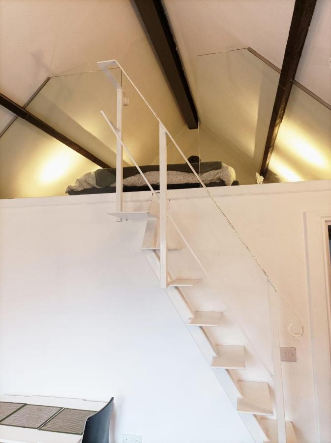 Mezzanine Style Studio Apartment 8 لندن المظهر الخارجي الصورة